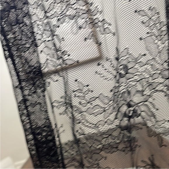 ALICE + OLIVIA Mini Black Lace Dress - Picture 8 of 15